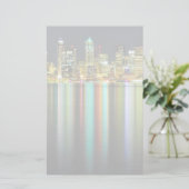 Seattle-Skyline nachts mit Reflexion Briefpapier (Stehend Vorderseite)