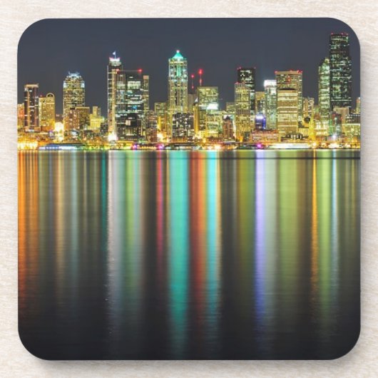 Seattle-Skyline nachts mit Reflexion Getränkeuntersetzer (Vorderseite)