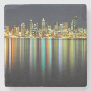 Seattle-Skyline nachts mit Reflexion Steinuntersetzer
