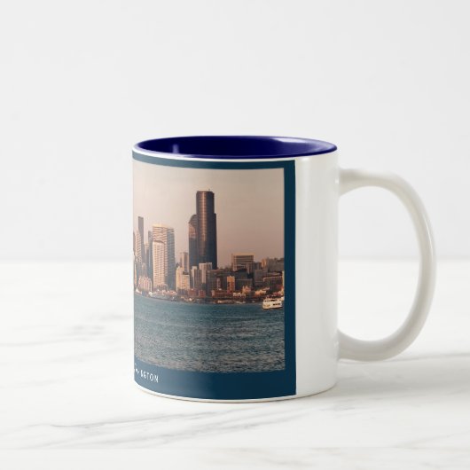 Seattle Skyline-Tasse Zweifarbige Tasse (Rechts)