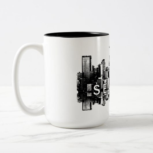 Seattle, Washington Skyline in schwarzer Tinte Zweifarbige Tasse (Links)