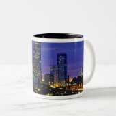 Seattle, Washington Skyline nachts Zweifarbige Tasse (VorderseiteRechts)