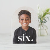 Sechs Arched Foto 6. Geburtstag Einladung (Stehend Vorderseite)