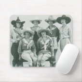 Sechs Cowgirls in den Hüten und in den Schärpen Mousepad (Mit Mouse)