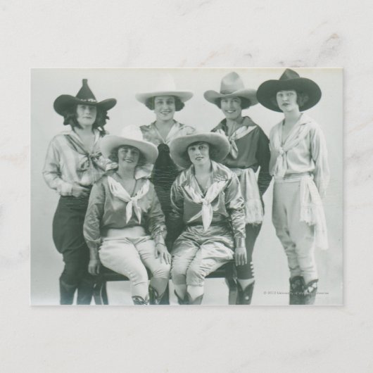 Sechs Cowgirls in Hüten und Wimpern. Postkarte (Vorderseite)
