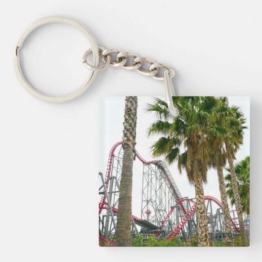 Sechs Fahnen Magic Mountain Schlüsselanhänger (Vorderseite)