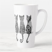 Sechs Kätzchen auf einer Latte-Tasse Milchtasse (Rechts)