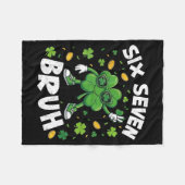 Sechs sieben Alter St. Patricks Day 67 Kleeblatt H Fleecedecke (Vorderseite (Horizontal))