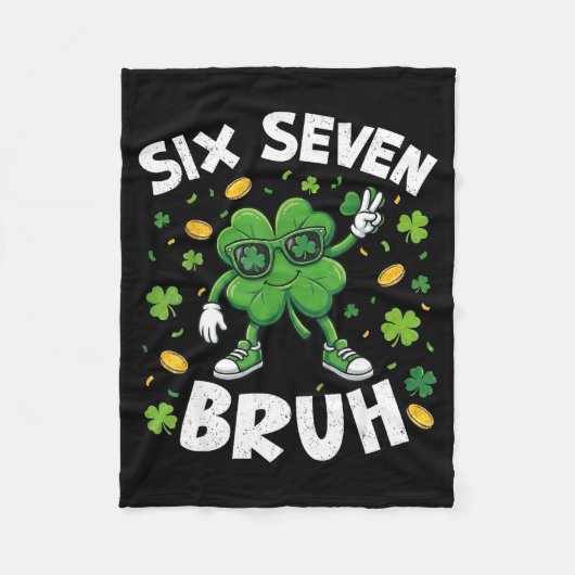 Sechs sieben Alter St. Patricks Day 67 Kleeblatt H Fleecedecke (Vorderseite)