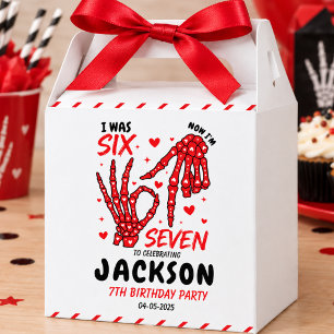 Sechs Sieben Geburtstag Skelett Hände Party Geschenkschachtel