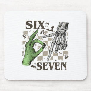 Sechs Sieben Skelett-Handzeichen-Meme Halloween Fr Mousepad