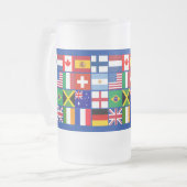 Sechzehn Flaggen vieler Nations-T - Shirts, Mattglas Bierglas (Vorderseite Links)
