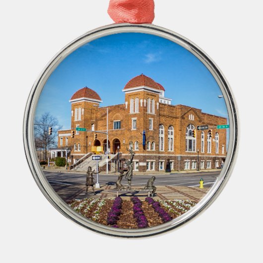 Sechzehnte Straße Baptistische Kirche Ornament Aus Metall (Vorne)