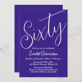 Sechzig moderne Schrift Lila 60. Geburtstag Einladung (Vorne/Hinten)