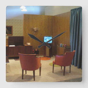 Sechzigerjahre Wohnzimmer-Wanduhr durch RoseWrites Quadratische Wanduhr