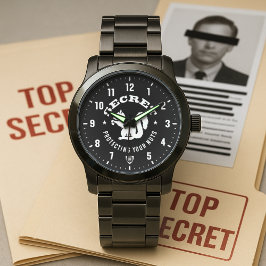 Secret Squirrel Protecting Your Nuts Personalized Armbanduhr