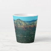 Sedona und Coffee Pot Rock aus der Luft Milchtasse (Vorderseite)