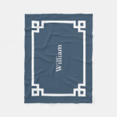 See-Blau und Weiß Griechischer Schlüssel Monogramm Fleecedecke (Vorderseite)