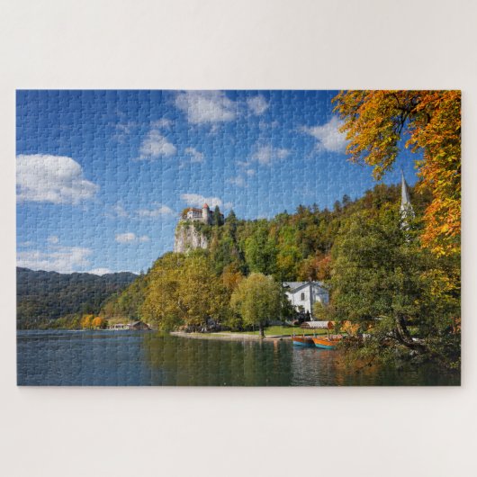 See blutete mit Bäumen in den Herbstfarben in Puzzle (Horizontal)