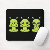 See, Hear, Speak No Evil Mousepad (Mit Mouse)