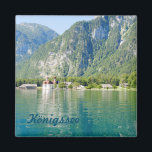 See Königssee Magnet<br><div class="desc">Ein Foto des Königssees mit der Pilgerkirche St. Bartholomä und dem Watzmann-Berg in Bayern, Europa ist auf diesem Andenkenmagneten zu sehen. Der Text ist anpassbar oder abnehmbar. Die Magnete machen ein Geschenk, oder ein persönliches Geschenk, um auf Ihrem Kühlschrank oder Aktenschrank zu bleiben. Dieser quadratische Magnet ist 2" x 2"...</div>