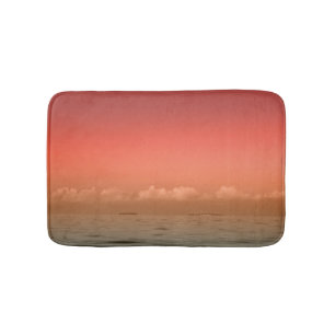 See, Land und Himmel Wunderschöne Landschaft Badematte