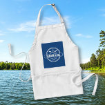 SEE MAINE PERSONALISIERTE STADT UND NAME SCHÜRZE<br><div class="desc">SEBAGO LAKE MAINE PERSONALISIERTE TOWN UND NAME Sebago Lake Maine nautische Design ist personalisiert mit Ihrer Stadt (wie Raymond, Frye Island, Casco, Windham, Sebago, Neapel und Standish) und Ihrem Namen (oder löschen). Dieses Retro-Design im Vintagen Stil zeichnet sich durch einen weißen Kreis, Anker, knisternde Paddeln und ein feines Banner aus,...</div>
