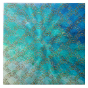 See-und Meerjungfrau-Skalen im Aqua und im Gold Fliese