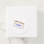 Seehaus wird gemietet. Datum Jahr benutzerdefinier Geschenkanhänger (Beispiel)