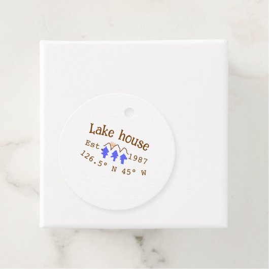 Seehaus wird gemietet. Datum Jahr benutzerdefinier Geschenkanhänger (Beispiel)