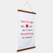 Seehaus wird gemietet. Datum Jahr benutzerdefinier Wandteppich Mit Holzrahmen (Gewinkelt)