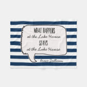 Seehütte Was passiert Bleibe Zitat gestrichen Fleecedecke (Vorderseite (Horizontal))