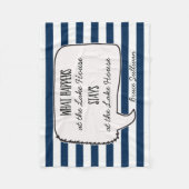 Seehütte Was passiert Bleibe Zitat gestrichen Fleecedecke (Vorderseite)