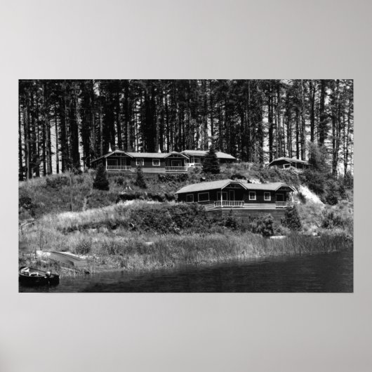 Seehütten Tahkenitch Resort an der Küste von Orego Poster (Vorne)