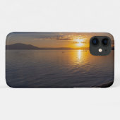 Seekapala & Berge am Horizont bei Sonnenuntergang Case-Mate iPhone Hülle (Rückseite (Horizontal))