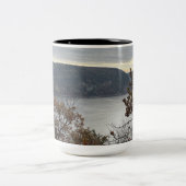 Seelandschaft Zweifarbige Tasse (Mittel)