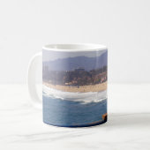 Seemöwe durch Santa Monica Strand Kaffeetasse (Vorderseite Links)