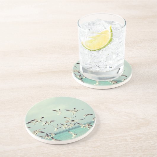 Seemöwe-Fliegen Sandstein Untersetzer (Seite)