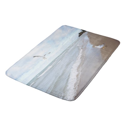 Seemöwen am Strand Badematte (Schrägansicht)