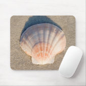 SeeMuschel, die auf Sandy-Strand legt Mousepad (Mit Mouse)