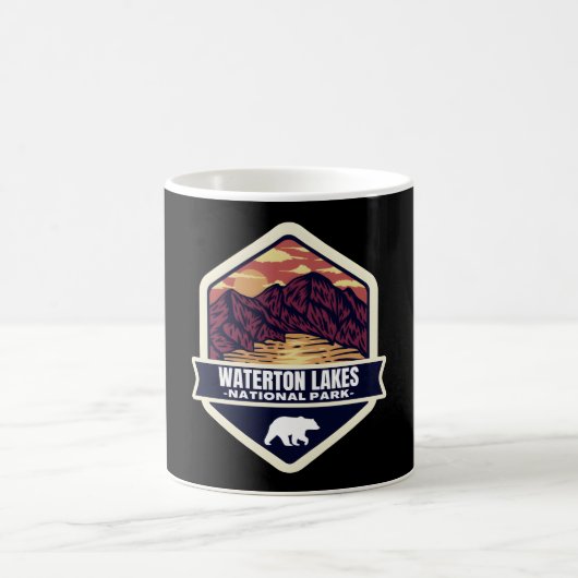 Seen , Alberta � Geist der Berge Kaffeetasse (Mittel)