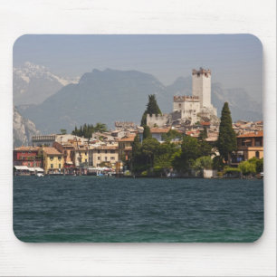 Seeort Malcesine, Provinz Verona, Italien Mousepad