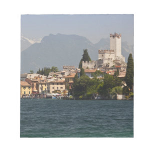 Seeort Malcesine, Provinz Verona, Italien Notizblock