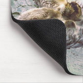 Seeotter, die Hände halten Mousepad (Ecke)