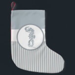 Seepferd Blue Classic Nautical Elegante Kleiner Weihnachtsstrumpf<br><div class="desc">Das Seepferd ist ein Lieblingsbild des Sommers,  mit einem hellblauen Seepferd und passenden Pinstreifen.</div>