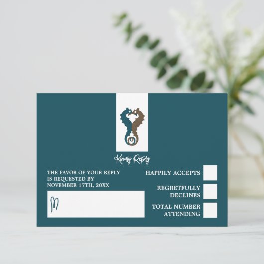 Seepferd Romance, Beach Wedding RSVP Karte (Stehend Vorderseite)