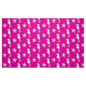 Seepferd und Seestern, weiß auf Fuchsienrosa Stoff (Fat Quarter (45,7 x 55,9 cm))