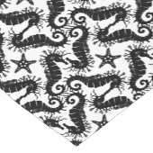 Seepferd und Starfish - Schwarzweiß Kurzer Tischläufer (Ecke)