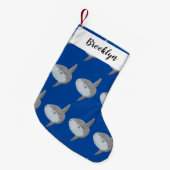 Seesaibling mola niedlicher Cartoon Kleiner Weihnachtsstrumpf (Vorderansicht (hängend))