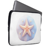 Seestern auf einem einzigartig geformten Stein Laptopschutzhülle (Vorne Rechts)